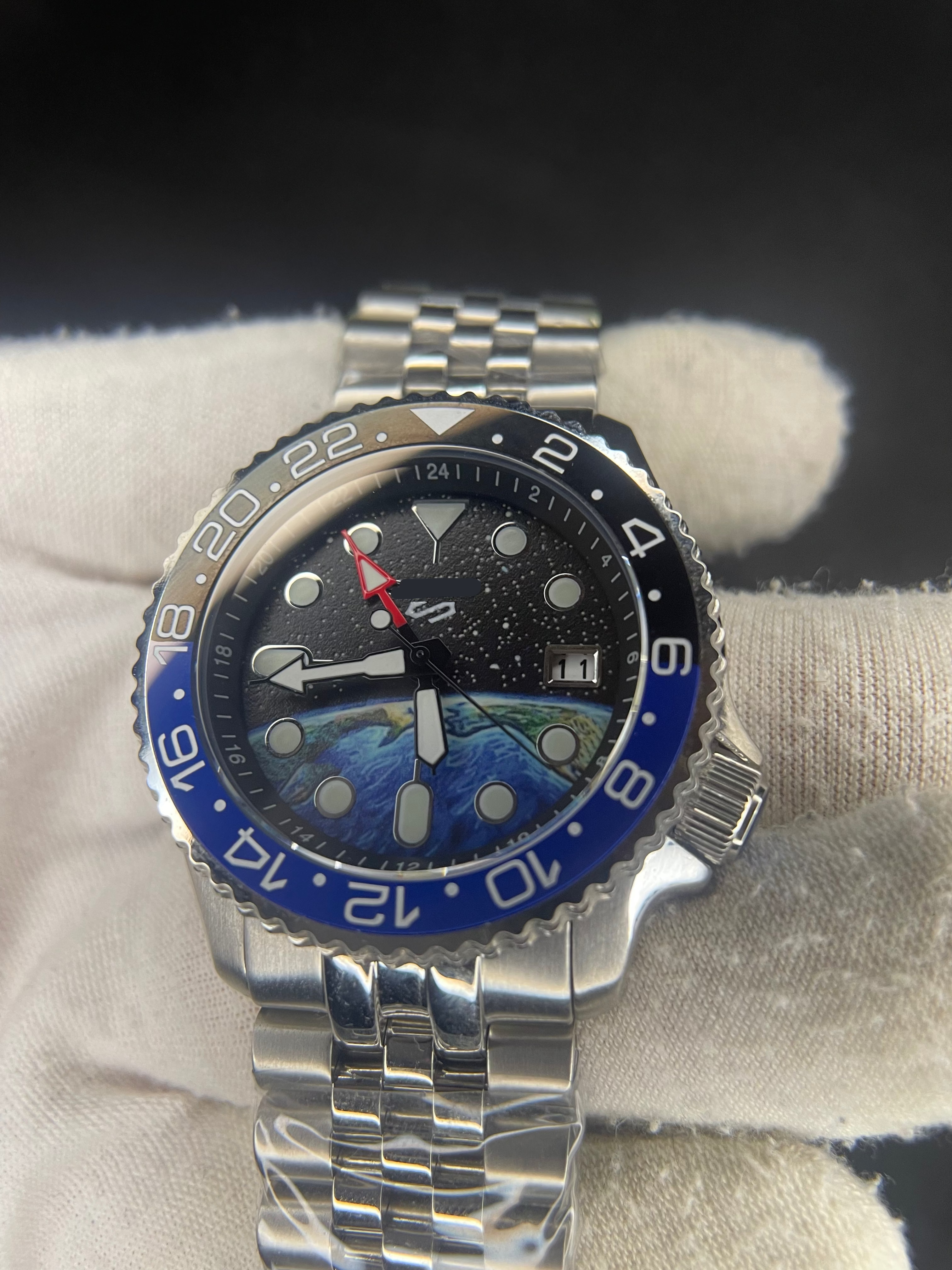 SKX | GMT Space Batgirl Watch Mod