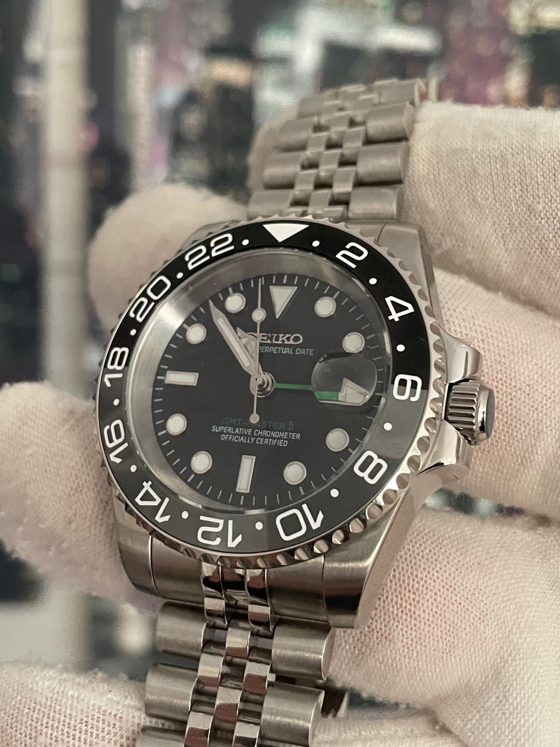 Seiko GMT 'Bruce Wayne'