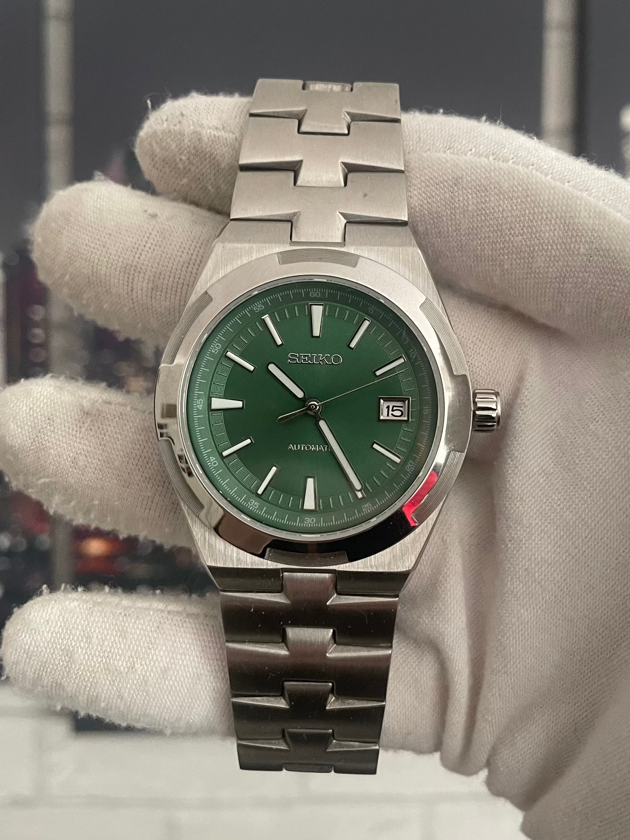 Seiko Overseas Green Dial