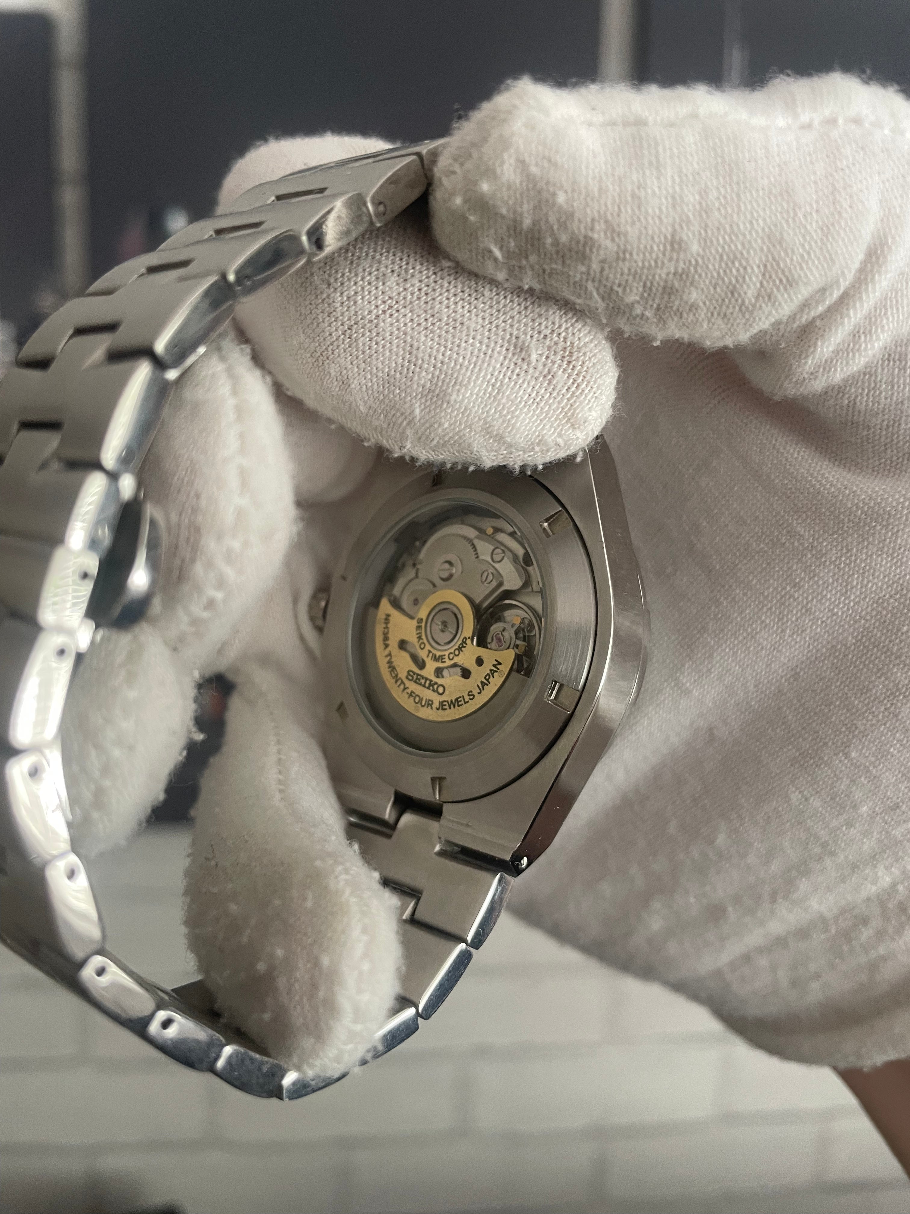 Seiko Mod Overseas Black Dial